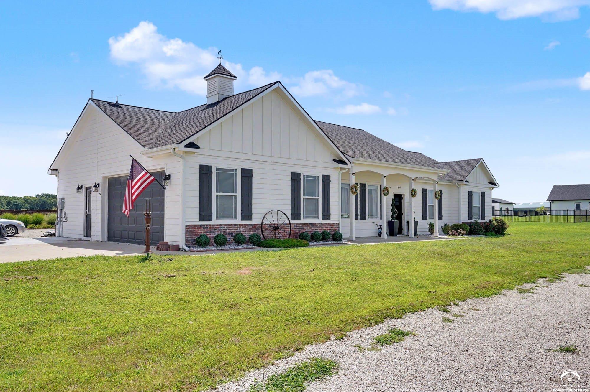 676 East 1375 Road Lawrence, KS 66046 - Photo 2 of 48