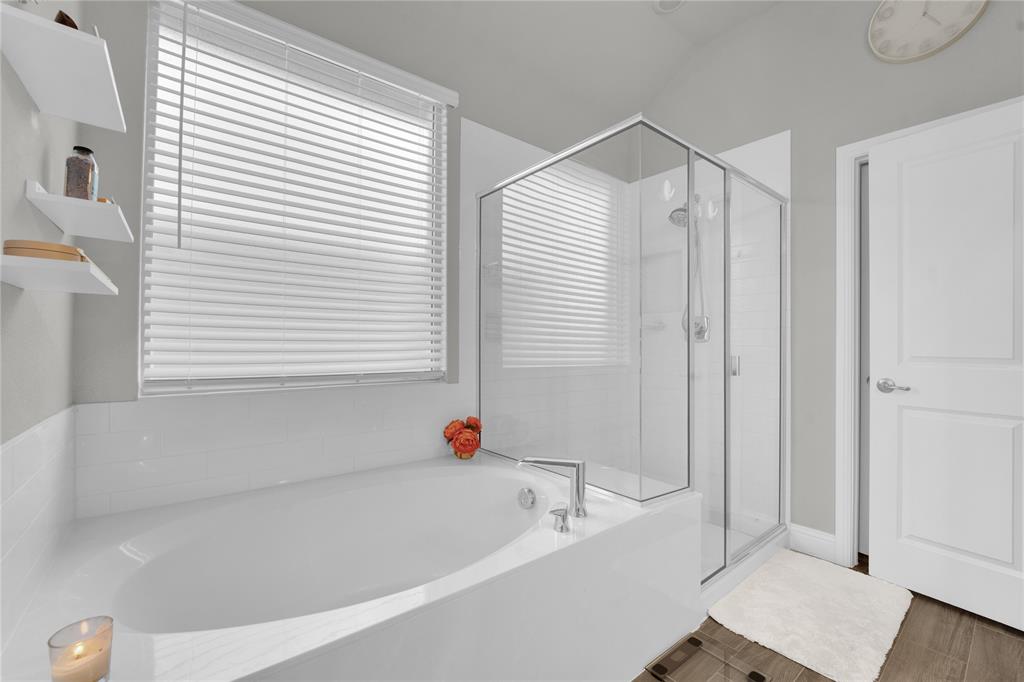 10619 Cherry Tree Way Grand Prairie, TX 76065 - Photo 15 of 26