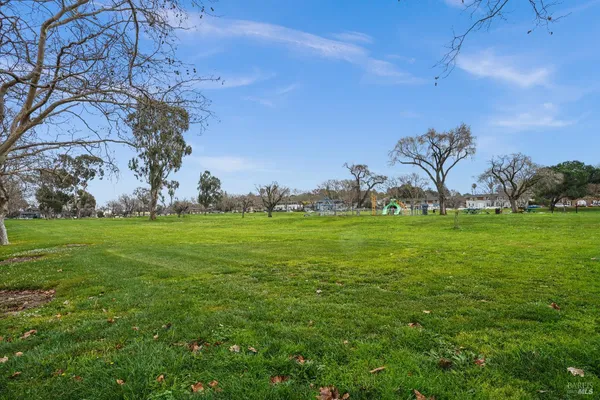 $300,000 | 26 Baldwin Street, Vallejo, CA 94590