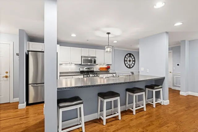 $439,900 | 19 Broad Street, Unit 203, Merrimac, MA 01860