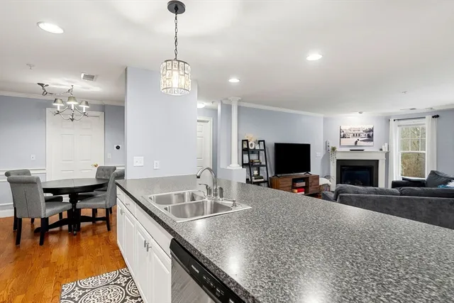 $439,900 | 19 Broad Street, Unit 203, Merrimac, MA 01860