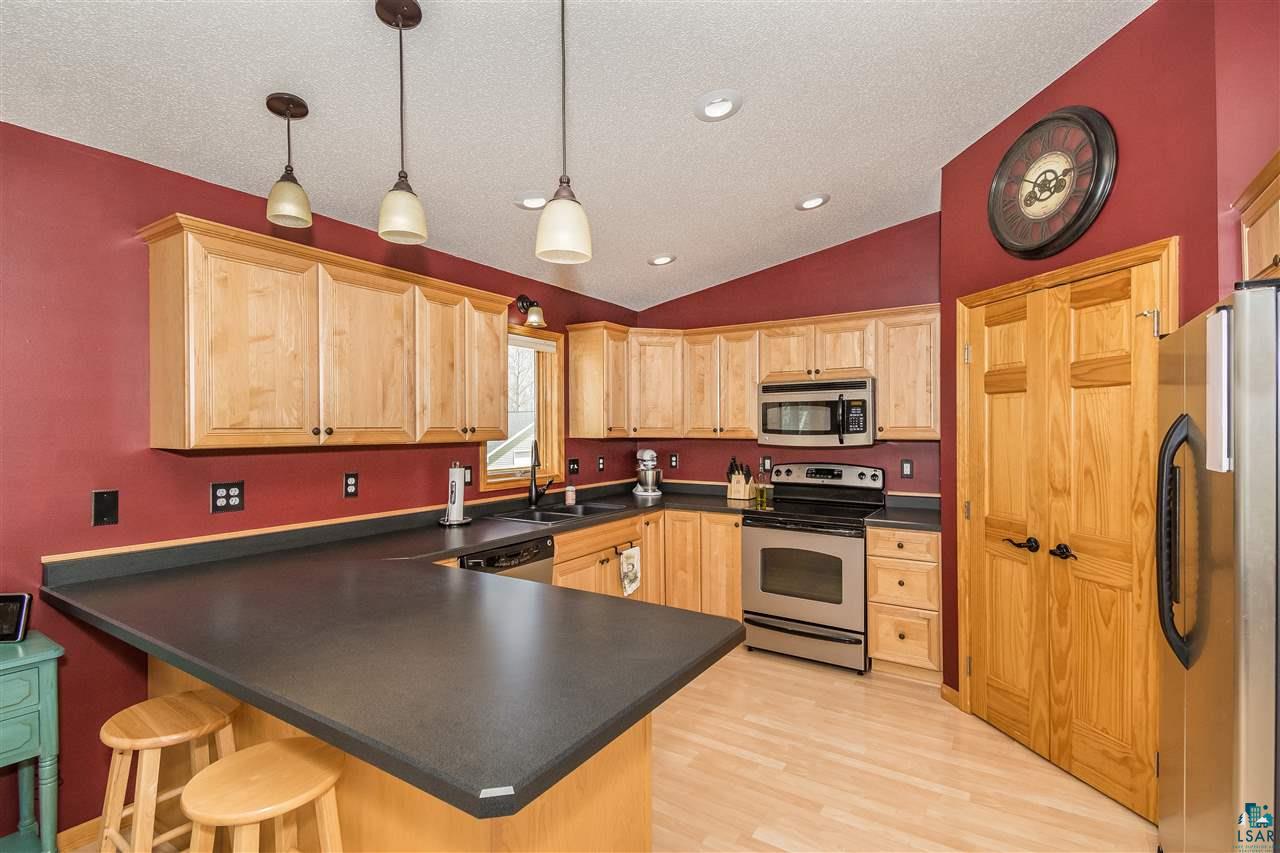 6146 Rice Lake Road Duluth, MN 55803 - Photo 10 of 30