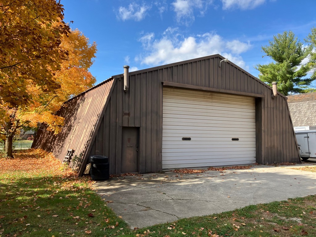 27125 North Williams Park Road Wauconda, IL 60084 - Photo 15 of 19 a front view of a house
