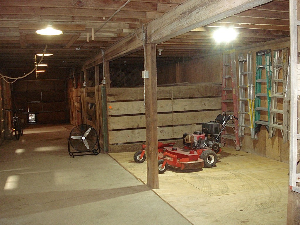 27125 North Williams Park Road Wauconda, IL 60084 - Photo 6 of 19 a view of a room with gym equipment