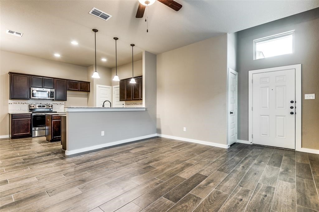 9709 Grosbeak Lane Magnolia, TX 77354 - Photo 2 of 11