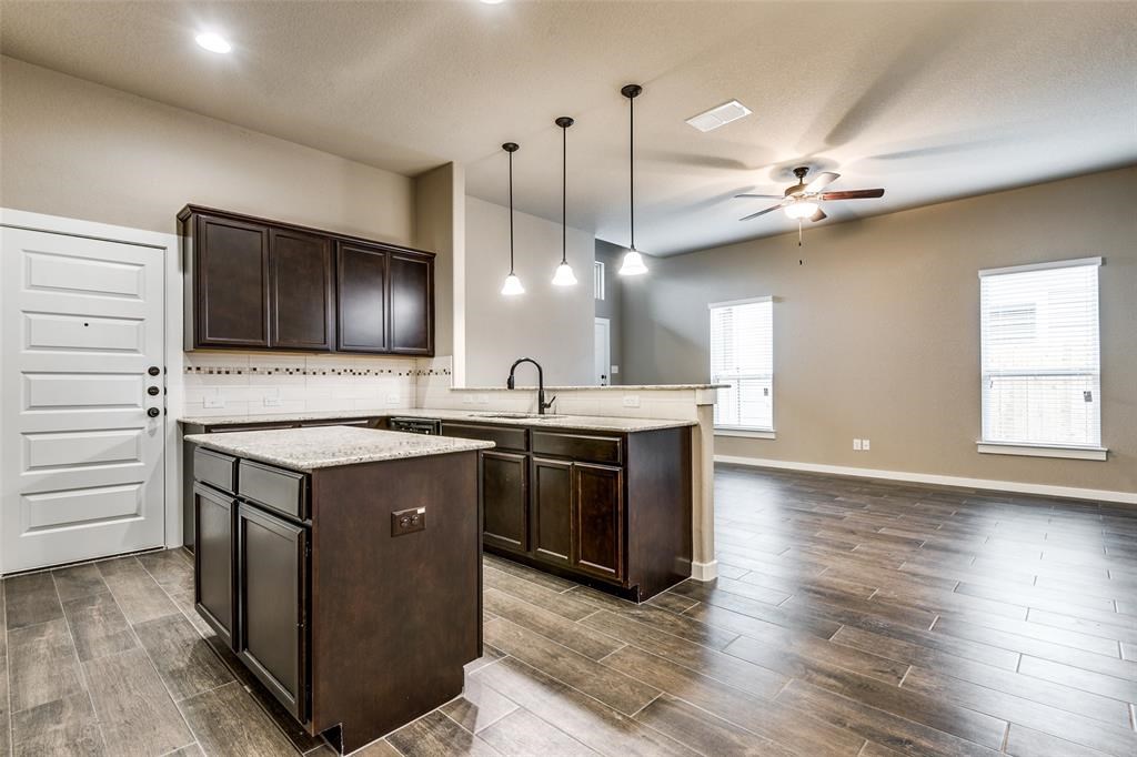 9709 Grosbeak Lane Magnolia, TX 77354 - Photo 7 of 11