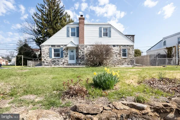 $200,000 | 811 Springfield Road, Aldan, PA 19018