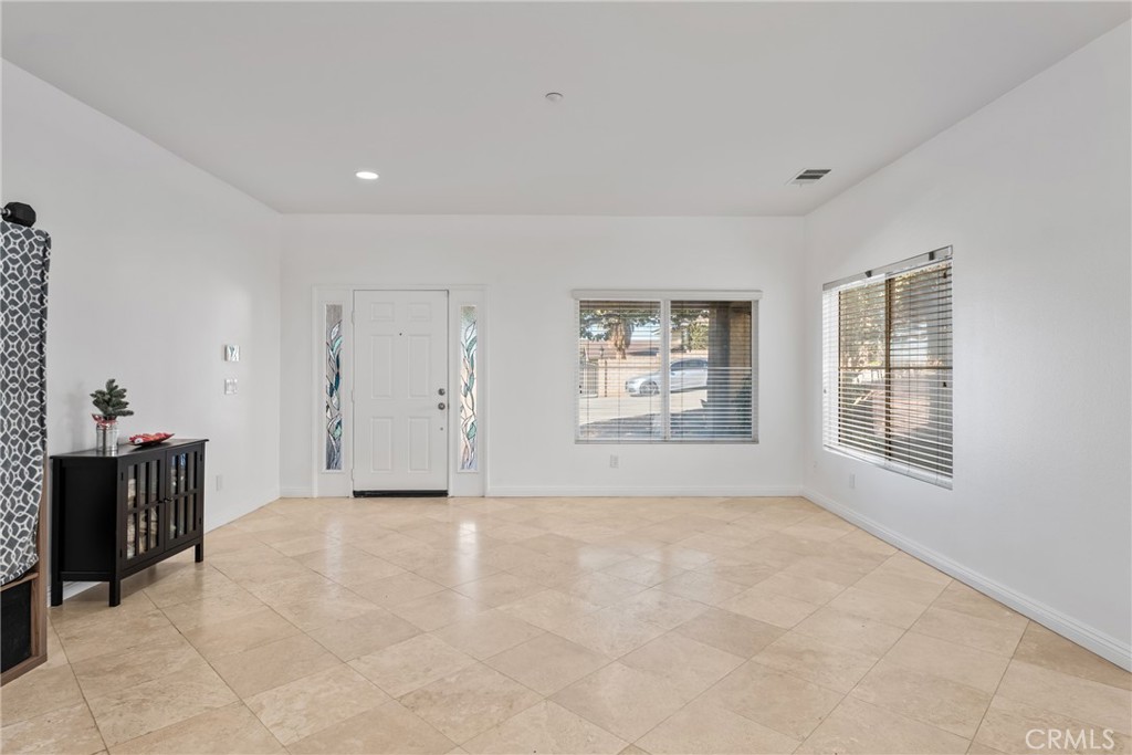 4816 Gregory Road Riverside, CA 92501 - Photo 9 of 55