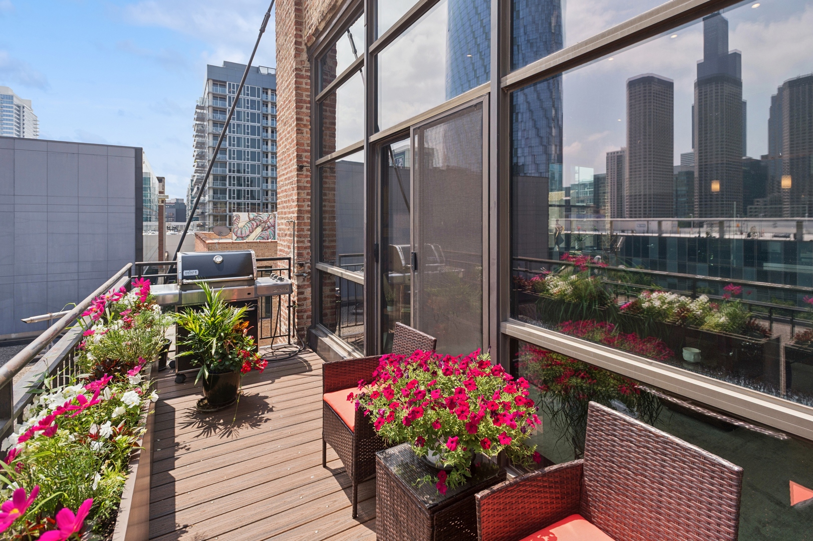 23 North Green Street, Unit 504 Chicago, IL 60607 - Photo 9 of 30