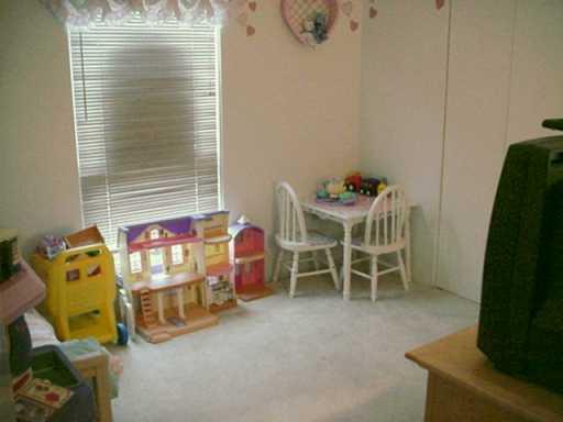 1202 Kenzie Road Pittsburgh, PA 15205 - Photo 4 of 7 Gallery Image 4
