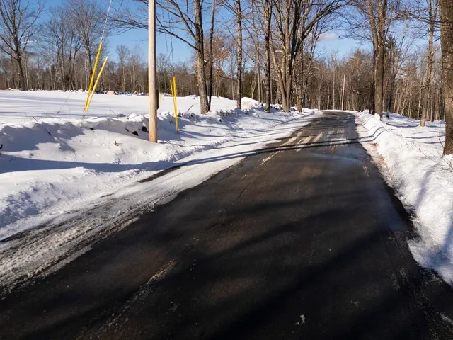 $285,000 | Woodward Hill Road, Francestown, NH 03043