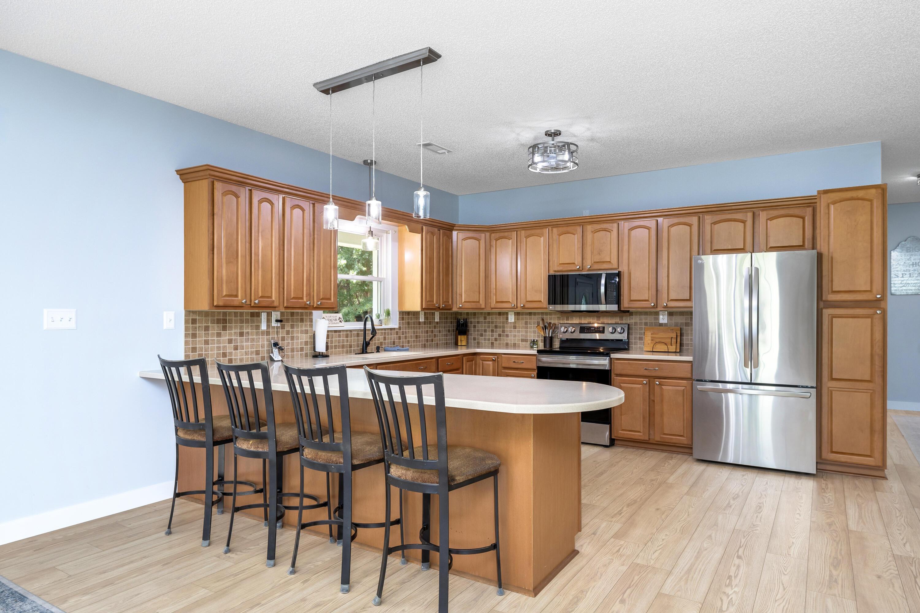 1090 Winding Pond Road Manning, SC 29102 - Photo 24 of 59 EAT-IN KITCHEN