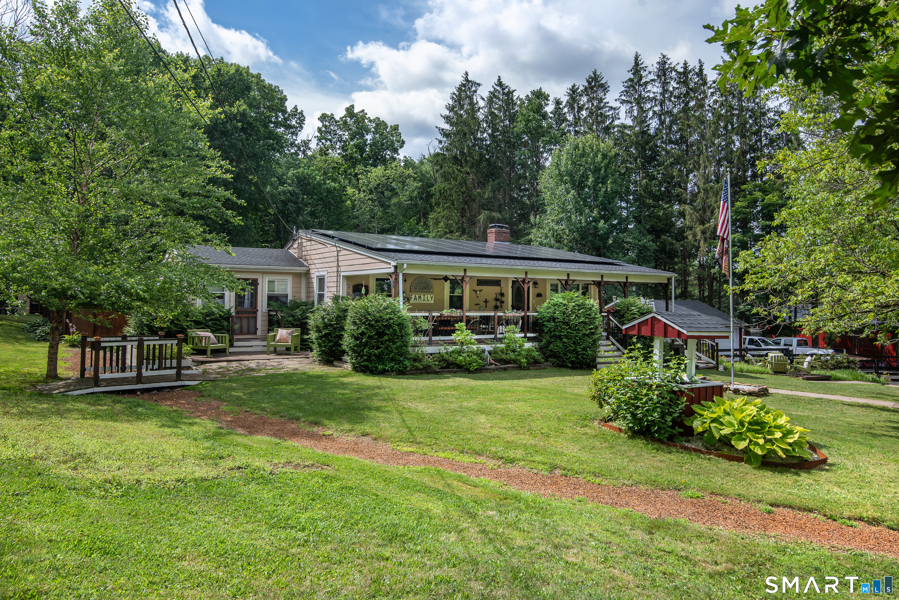 Welcome to 40 Seckar Road!