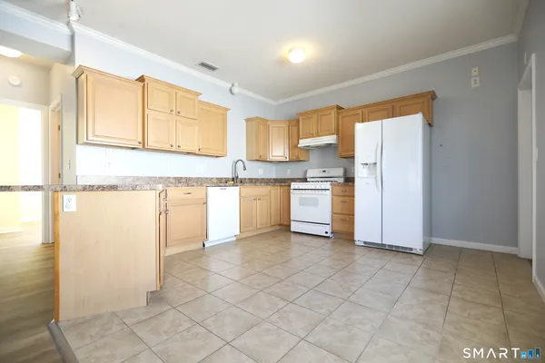 $225,000 | 27 Pasco Drive, Unit B, East Windsor, CT 06088