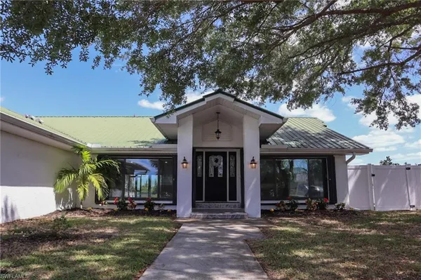$434,900 | 3049 Southwest 11th Place, Cape Coral, FL 33914