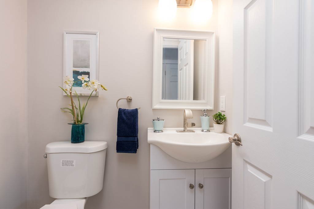 16 Braemore Road Natick, MA 01760 - Photo 14 of 16 Gallery Image 14