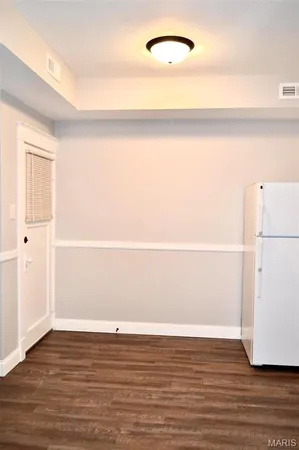 $1,000 | 4919 Murdoch Avenue, Unit 2W, St. Louis, MO 63109