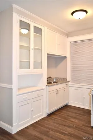 $1,000 | 4919 Murdoch Avenue, Unit 2W, St. Louis, MO 63109