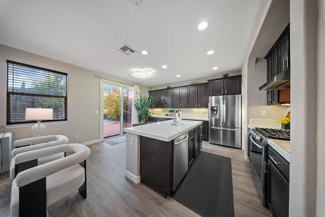 $688,000 | 10112 Nebbiolo Court, Elk Grove, CA 95624