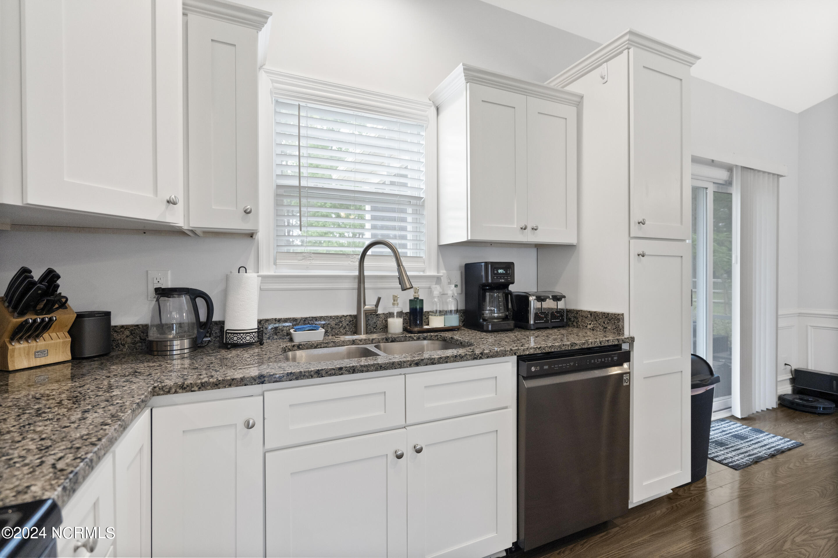 875 Union Bethel Road Hampstead, NC 28443 - Photo 15 of 48 Kitchen