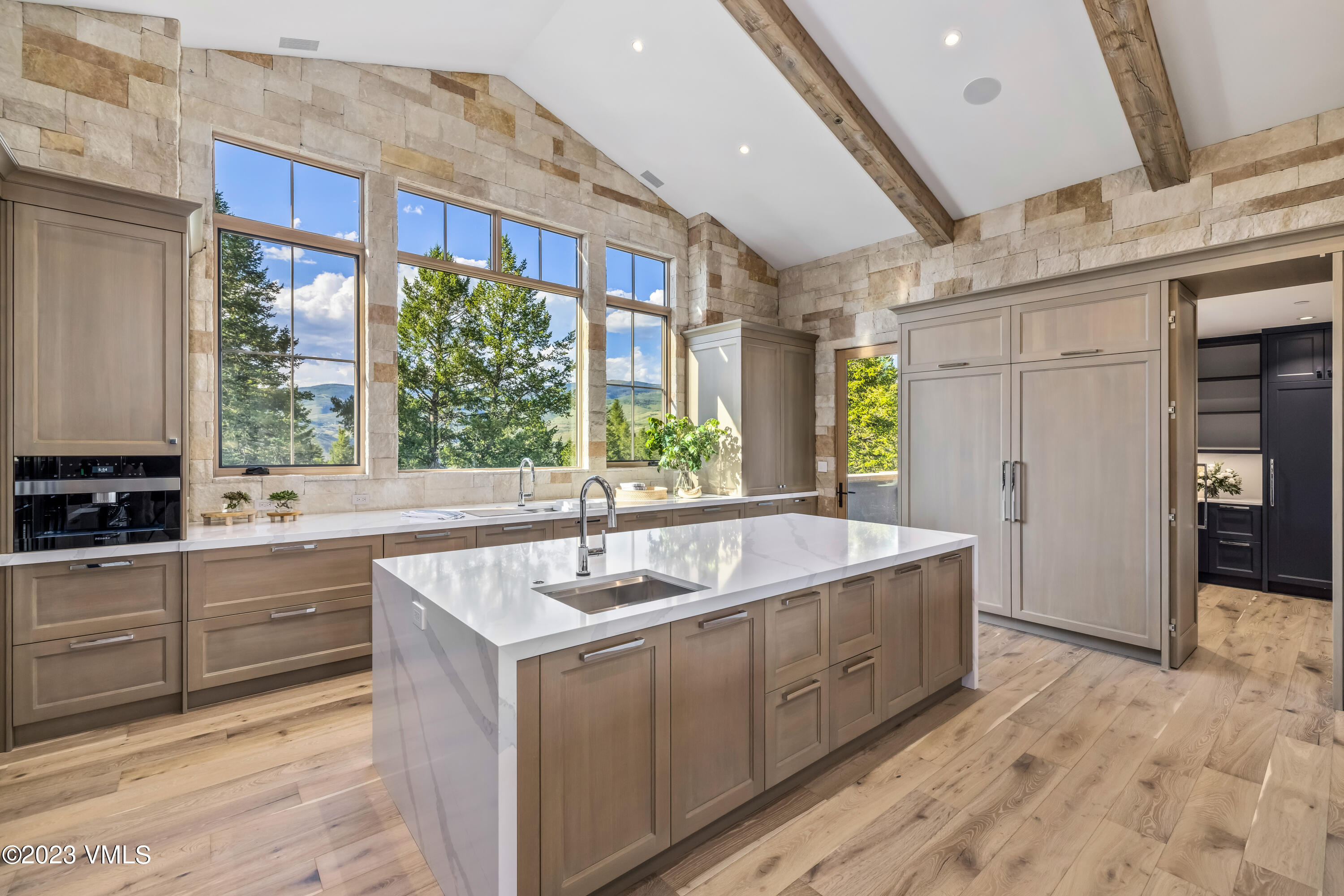 335 Elkhorn Avon, CO 81620 - Photo 14 of 73 06_335 Elkhorn 52'