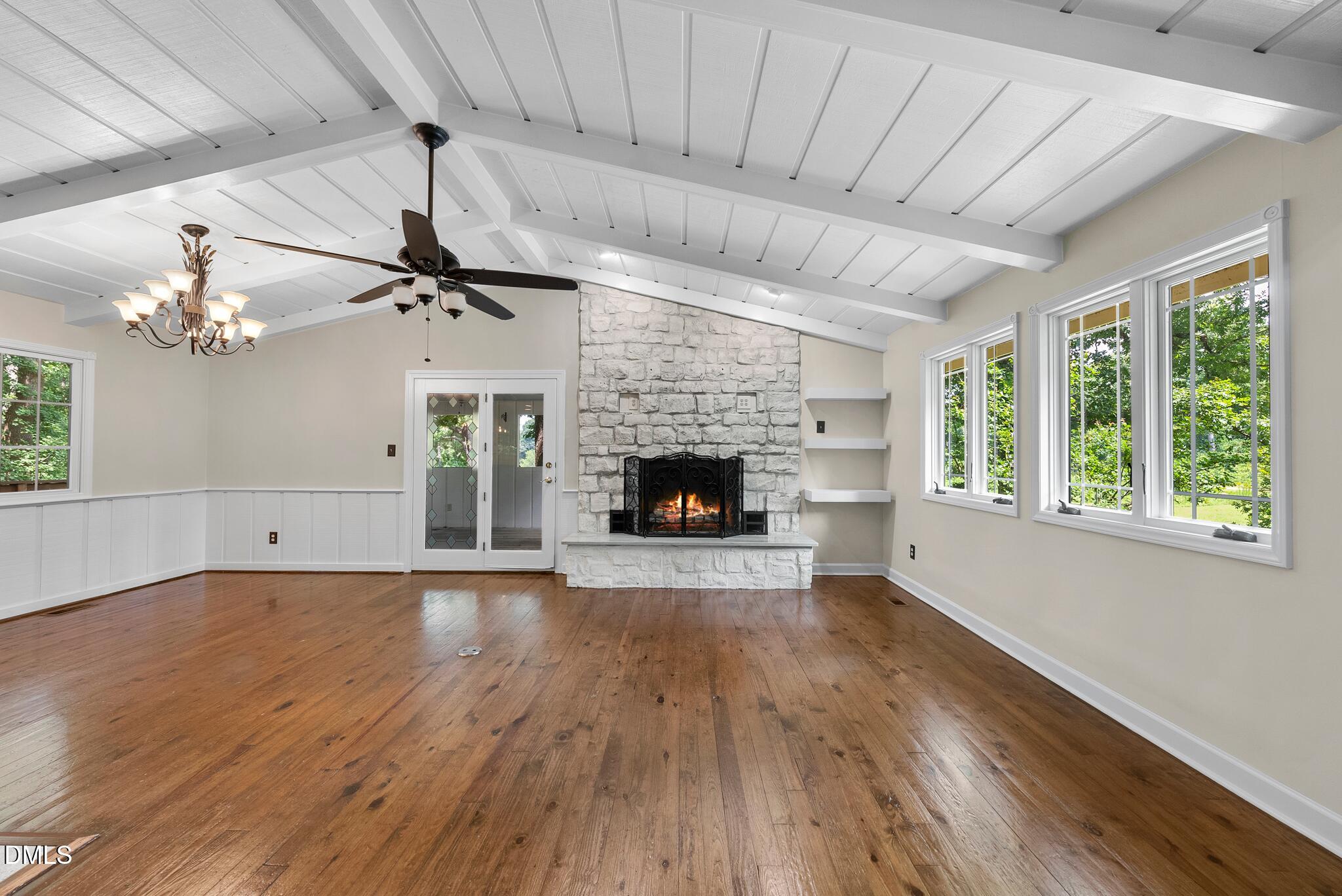 6601 Hidden Pond Road Wendell, NC 27591 - Photo 4 of 37 Spacious Living Room