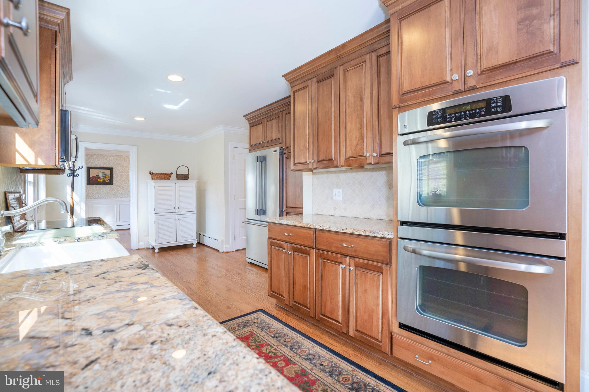 358 Ring Road Chadds Ford, PA 19317 - Photo 18 of 78 Kitchen with custom wood cabinets