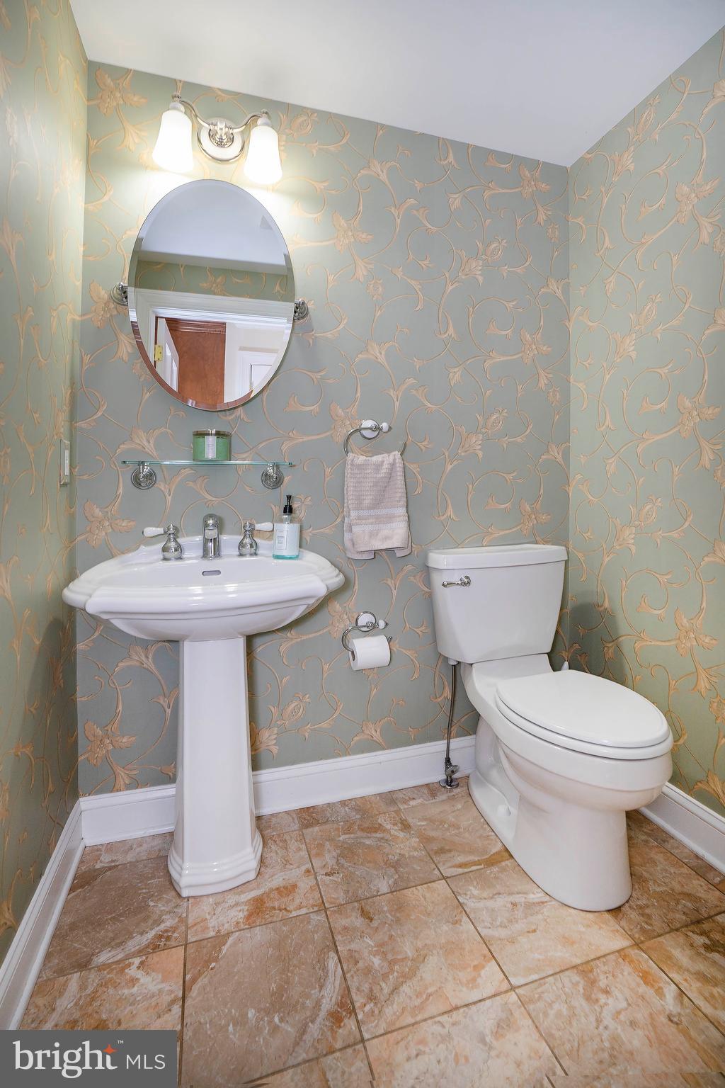 358 Ring Road Chadds Ford, PA 19317 - Photo 23 of 78 Main floor half bath
