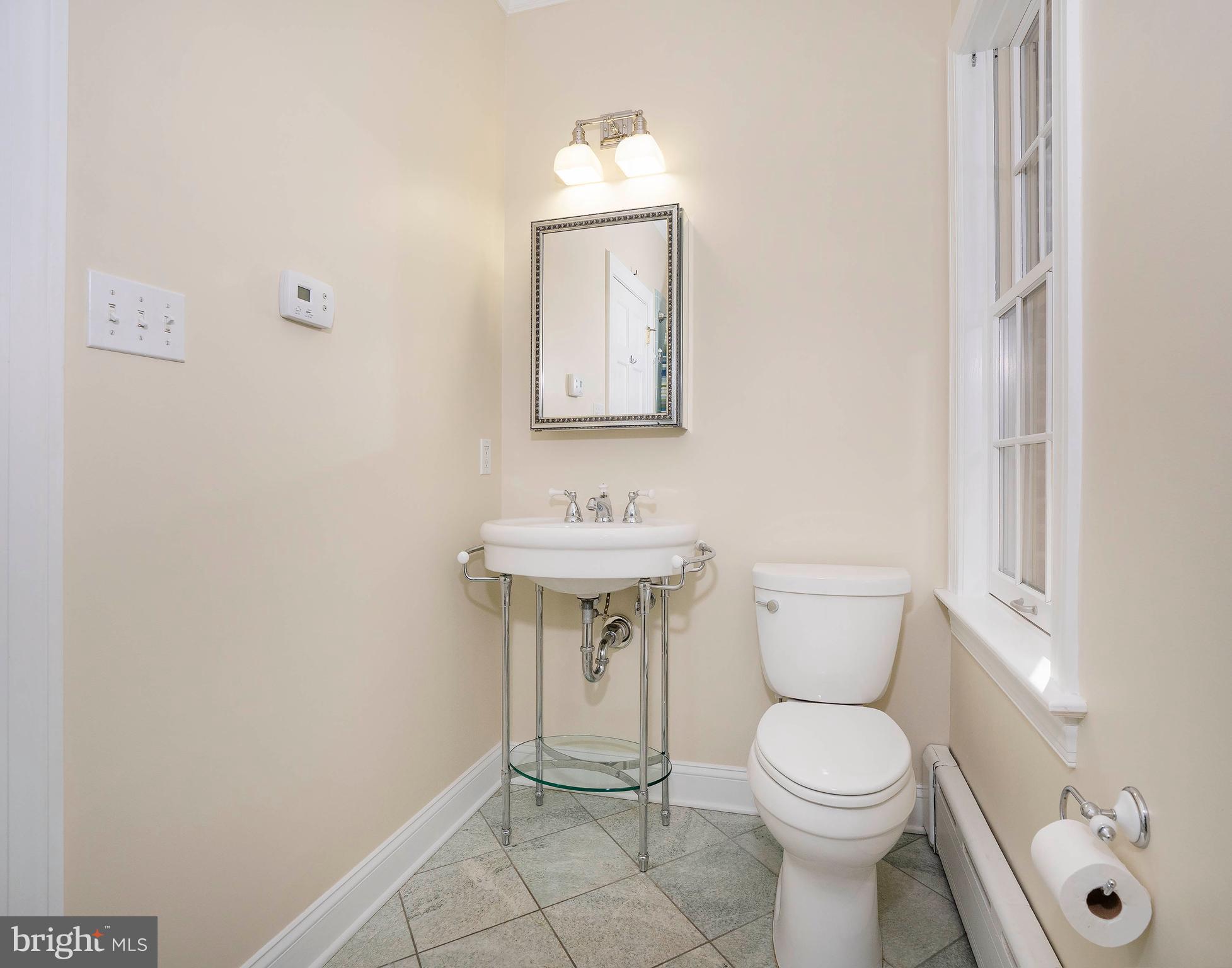 358 Ring Road Chadds Ford, PA 19317 - Photo 34 of 78 2nd floor full hall bath