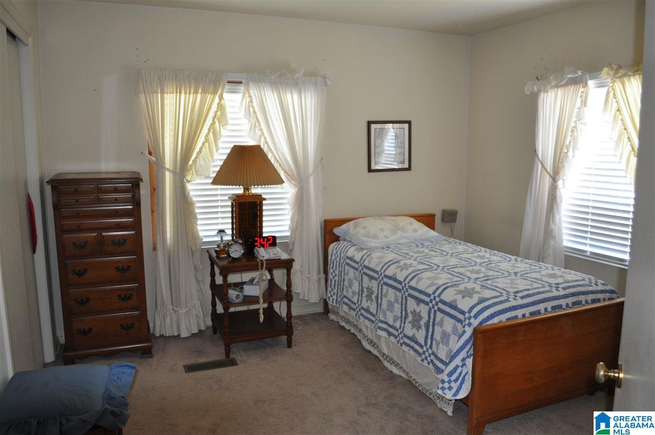 152 Pine Avenue Bessemer, AL 35023 - Photo 6 of 21