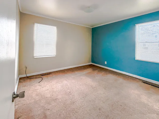 $1,300 | 10111 Corning Street, Oak Park, MI 48237