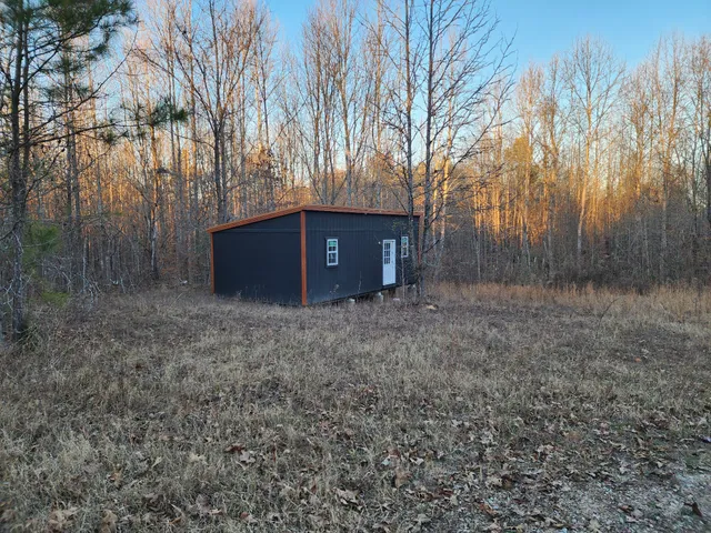 $129,000 | 2205 Pine Ridge Lane, Adamsville, TN 38310