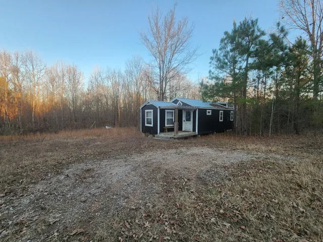 $129,000 | 2205 Pine Ridge Lane, Adamsville, TN 38310