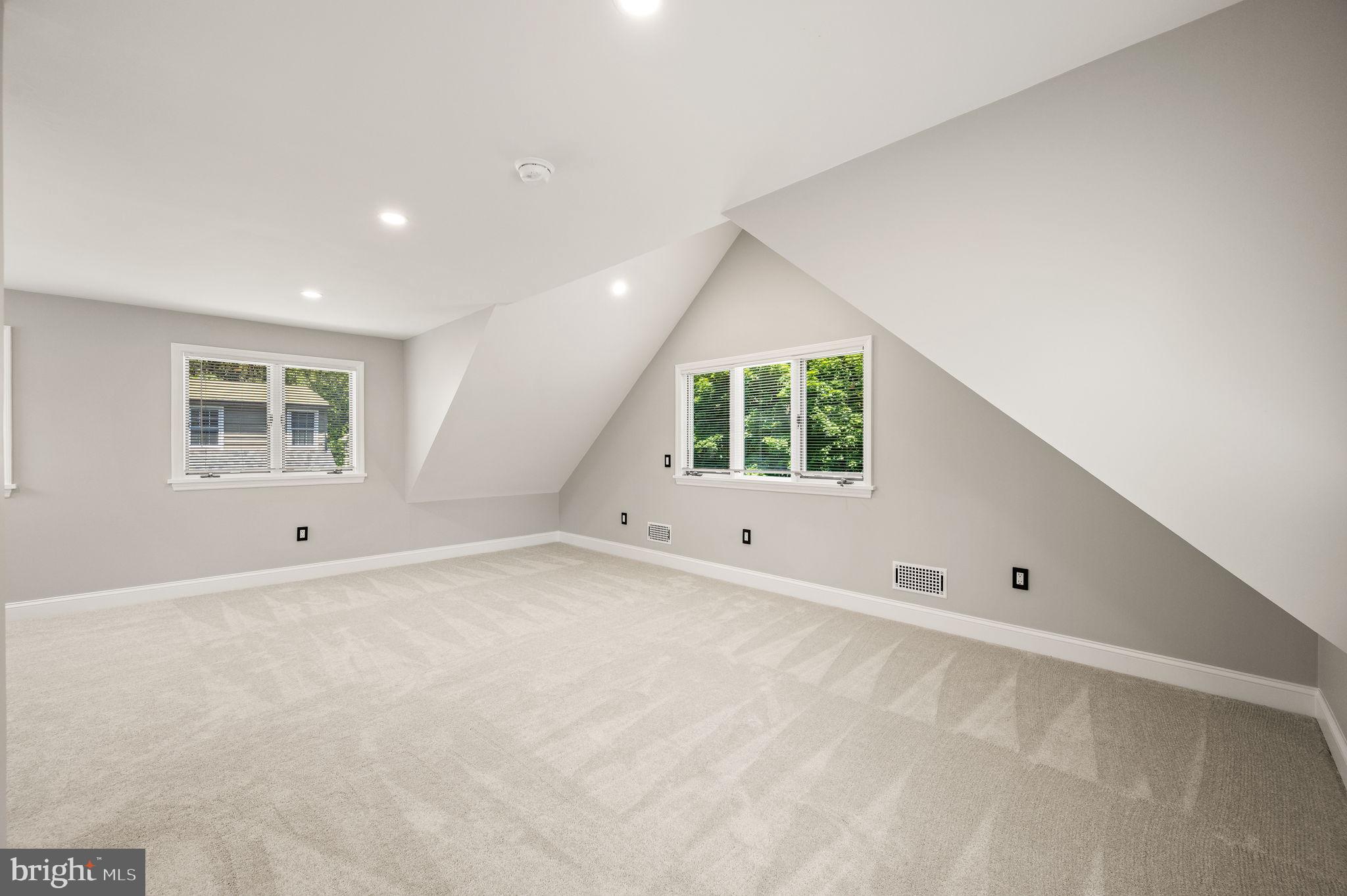 547 West Beechtree Lane Wayne, PA 19087 - Photo 46 of 51 an empty room with windows