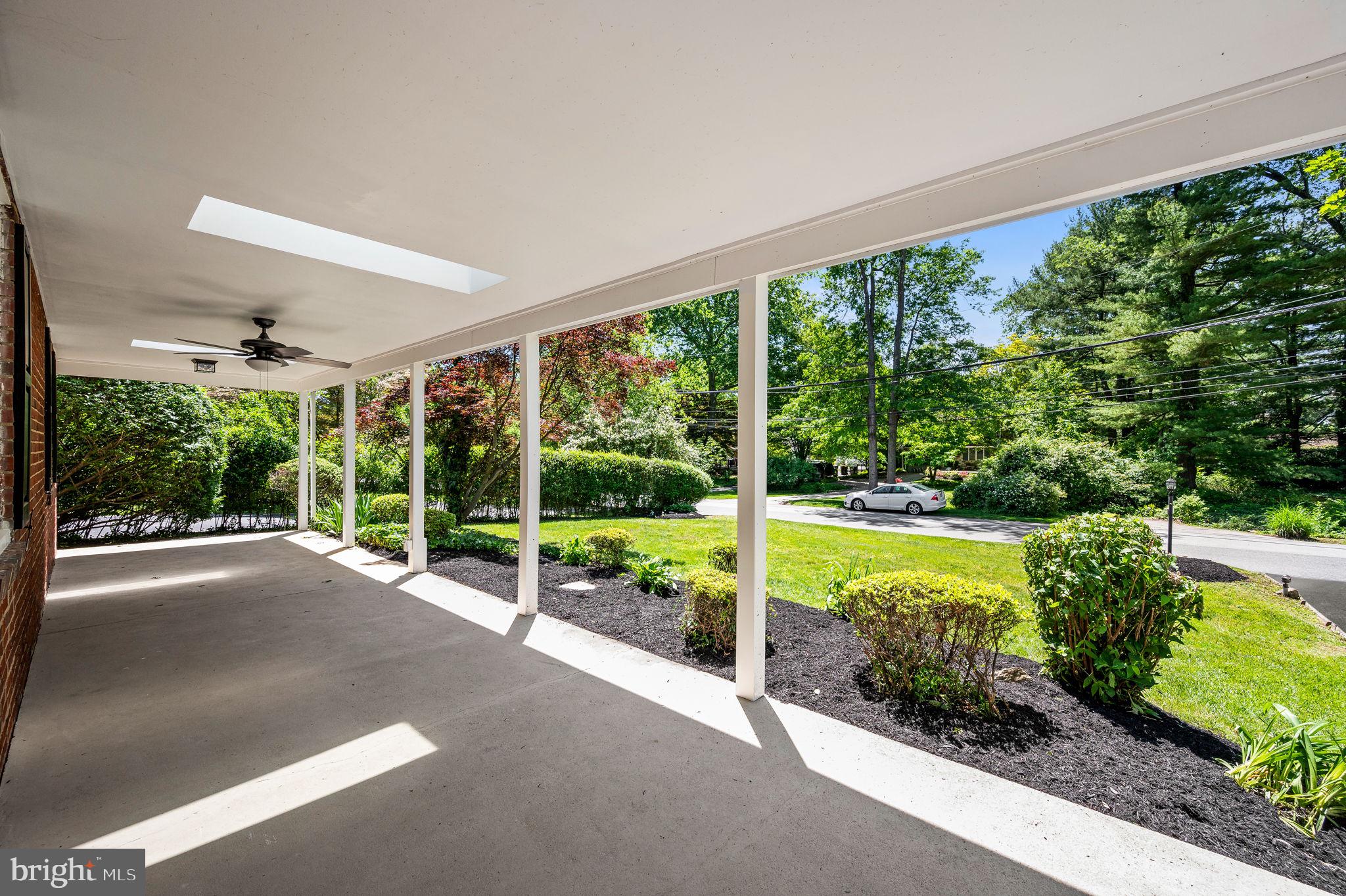 547 West Beechtree Lane Wayne, PA 19087 - Photo 5 of 51 a view of an entryway with garden
