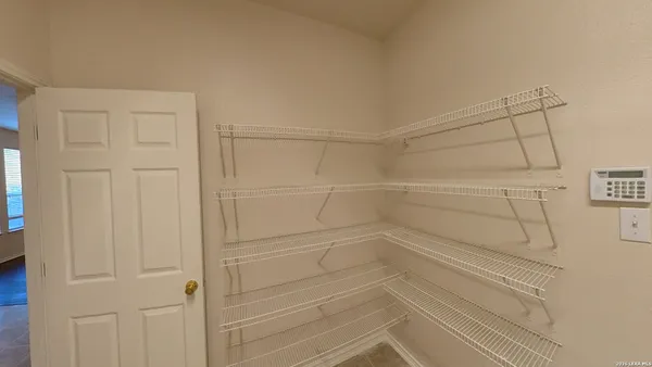 $2,000 | 16902 Graham Walk, San Antonio, TX 78247