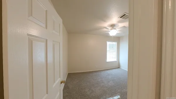 $2,000 | 16902 Graham Walk, San Antonio, TX 78247