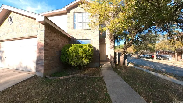$2,000 | 16902 Graham Walk, San Antonio, TX 78247