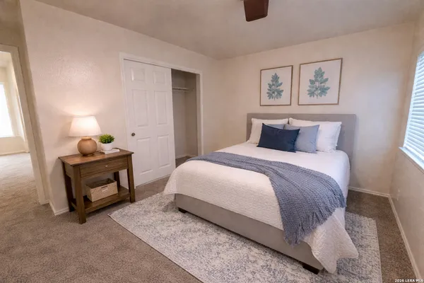 $2,000 | 16902 Graham Walk, San Antonio, TX 78247