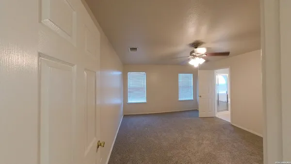 $2,000 | 16902 Graham Walk, San Antonio, TX 78247