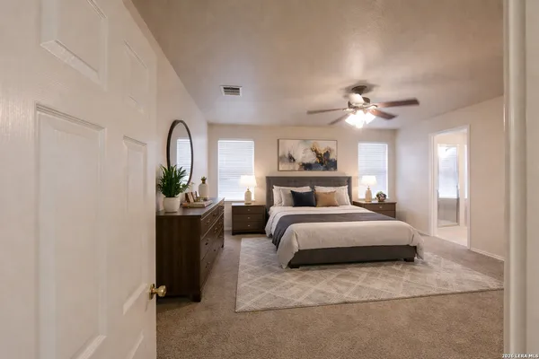 $2,000 | 16902 Graham Walk, San Antonio, TX 78247