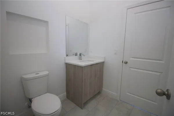 $2,100 | 8002 Spice Court, LaBelle, FL 33935