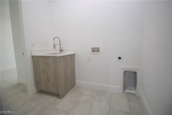 $2,100 | 8002 Spice Court, LaBelle, FL 33935