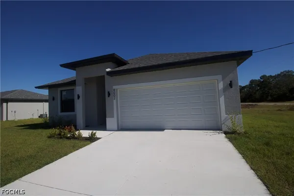 $2,100 | 8002 Spice Court, LaBelle, FL 33935