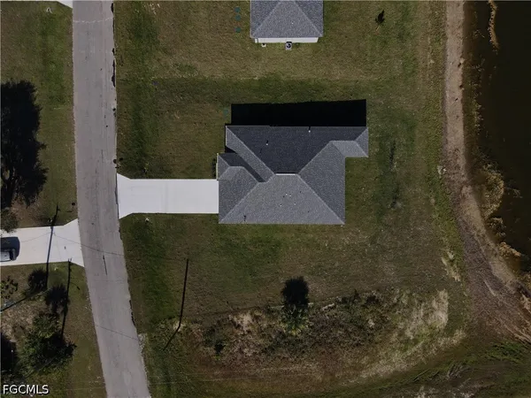 $2,100 | 8002 Spice Court, LaBelle, FL 33935