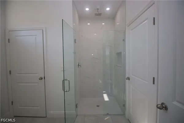 $2,100 | 8002 Spice Court, LaBelle, FL 33935