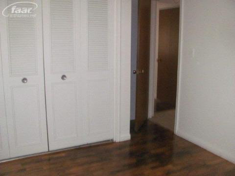 14042 North Road Fenton, MI 48430 - Photo 7 of 12 20217148-6.JPG