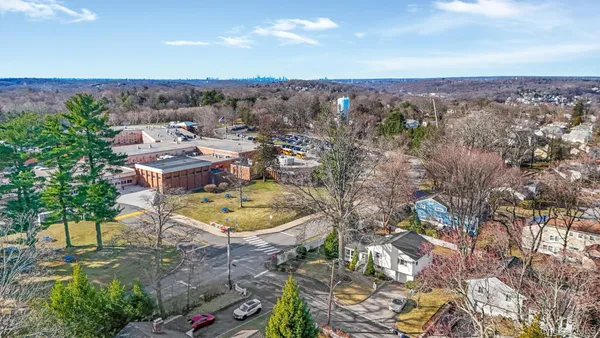 $979,900 | 14 Alden Place, Hartsdale, NY 10530