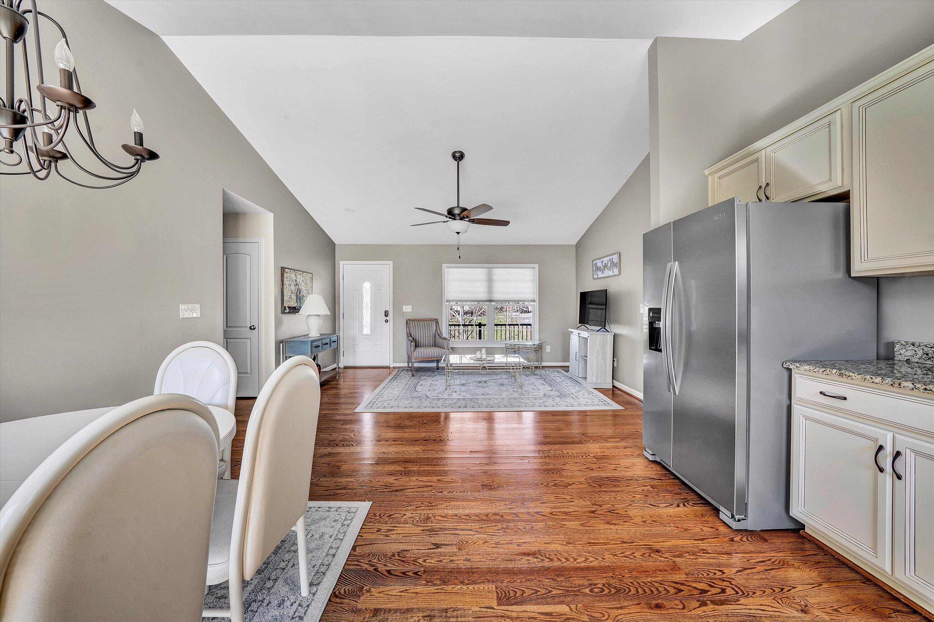 720 Camp North Road Salem, VA 24153 - Photo 11 of 31 11-DSC00041