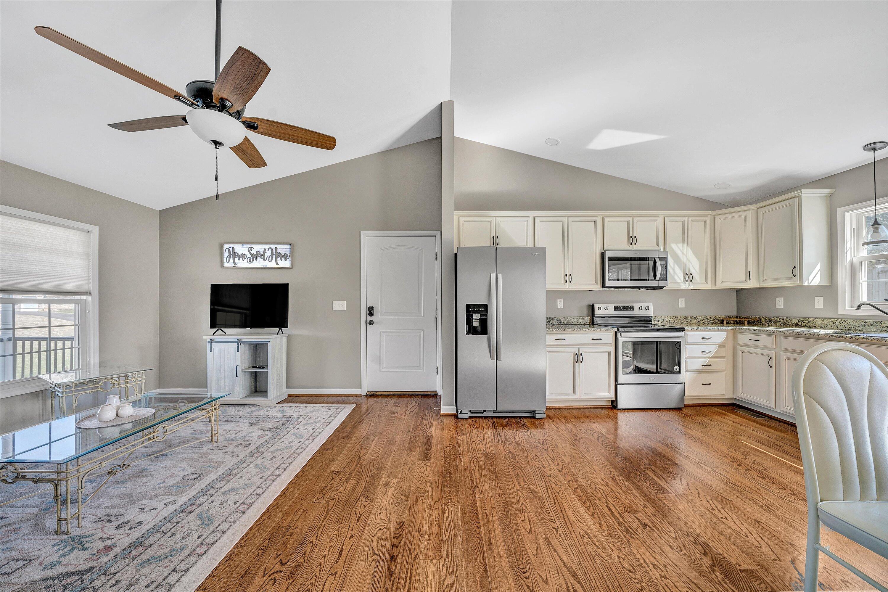 720 Camp North Road Salem, VA 24153 - Photo 12 of 31 12-DSC00081